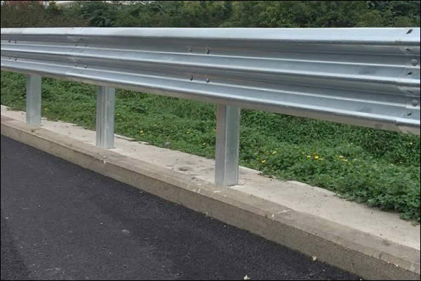 Mbulim Metal nga fletë metalike