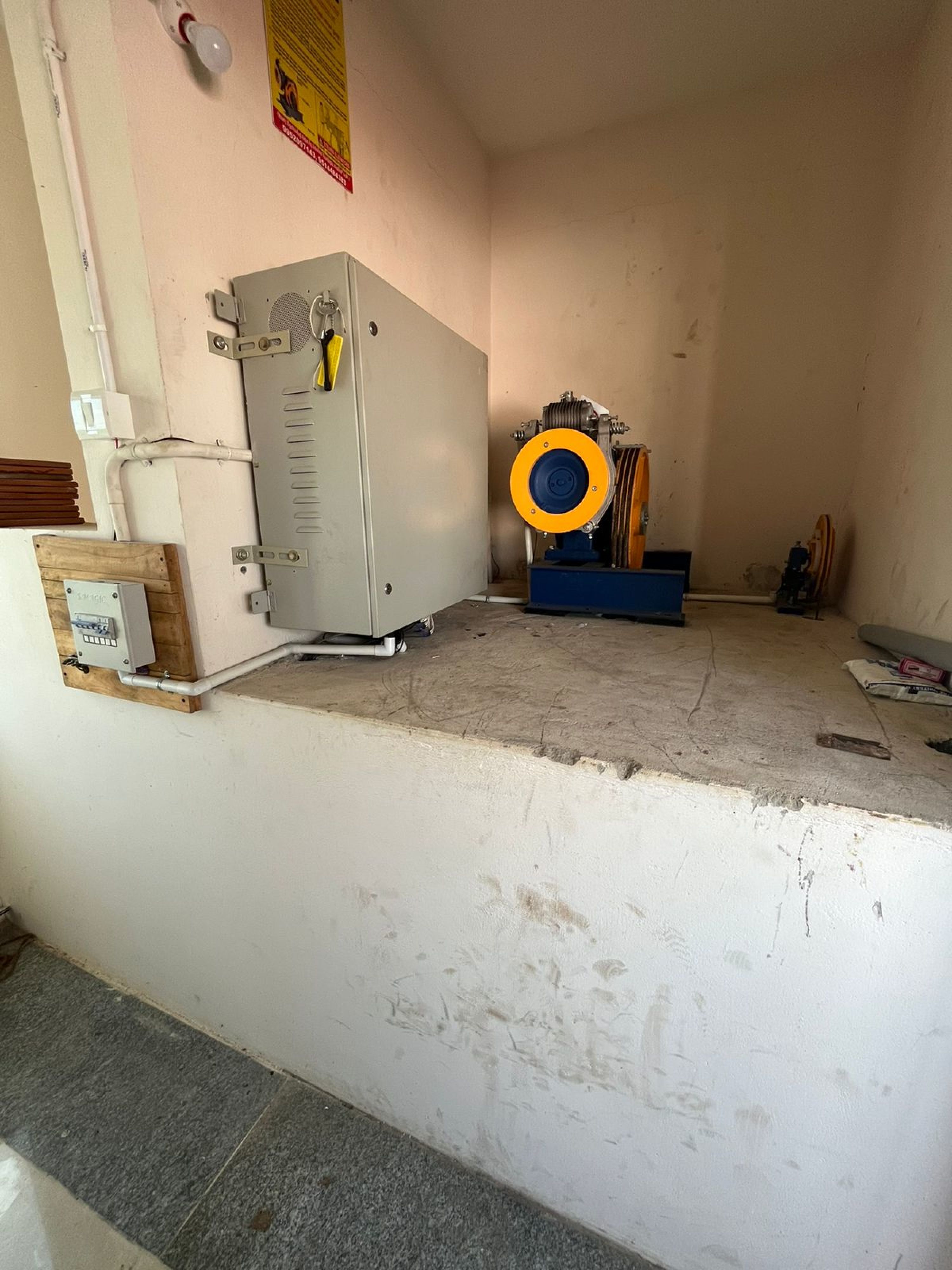 Վերելակներ, շղթա