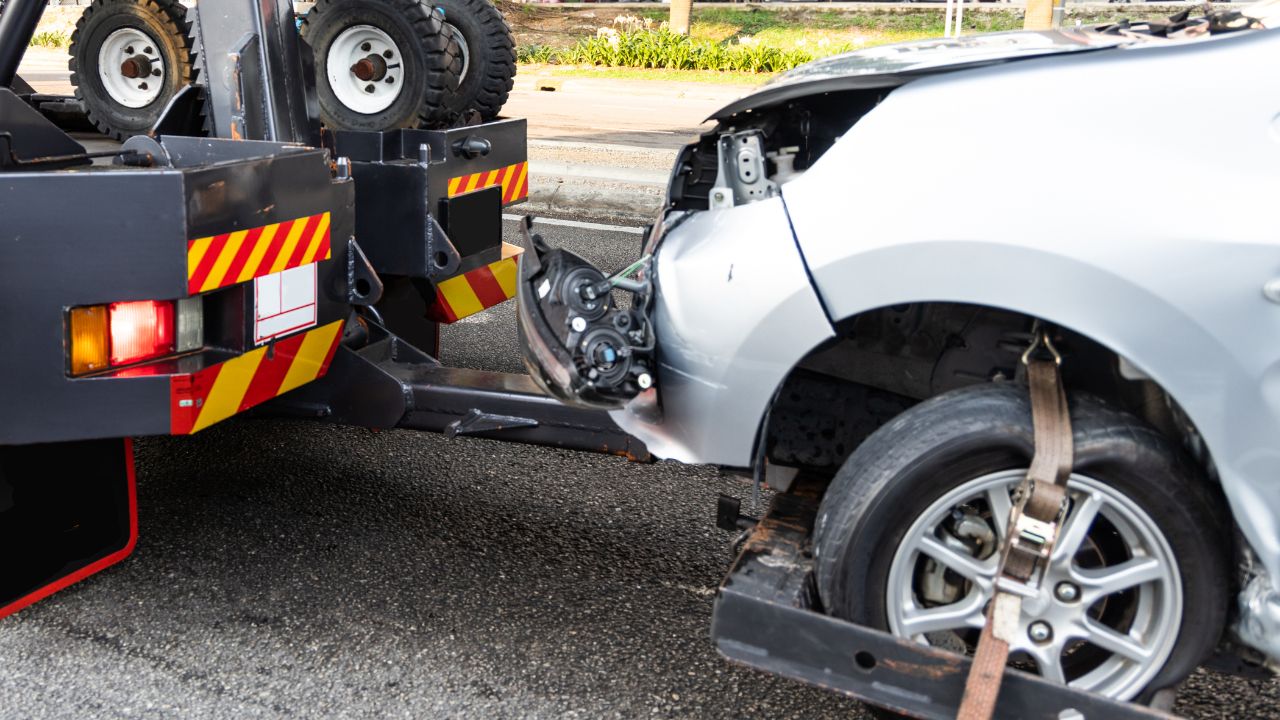 24/7 Emergency Towing Service