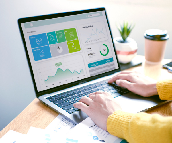 Best Customer Management Software | iTrobes