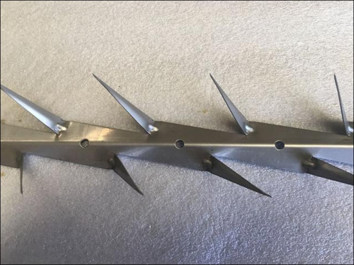 Galvanized Fence Barbed Staples,U Nails Fence Staple,Blunt Tip Wall Spike Strips, Anti Climb Spikes