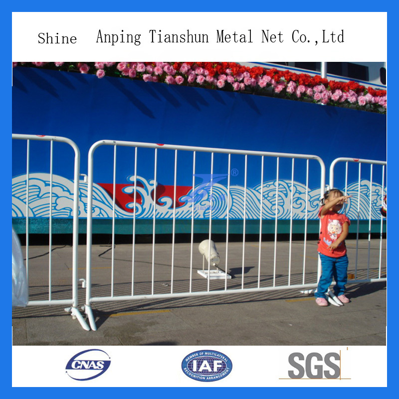 Crowd Control Temporary Barrier