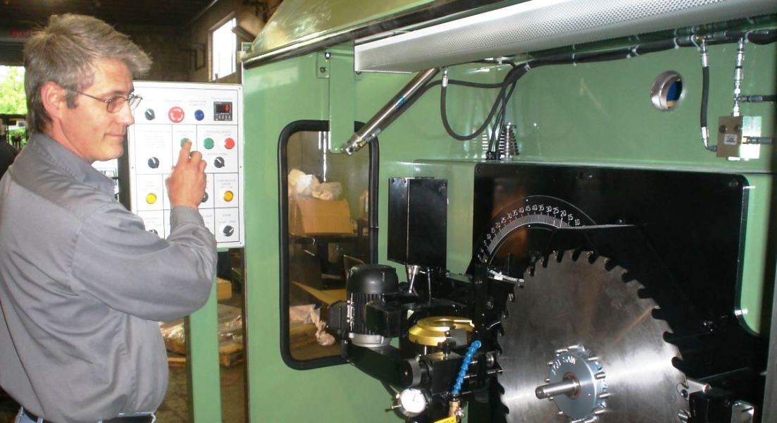 Assembly serbisyo