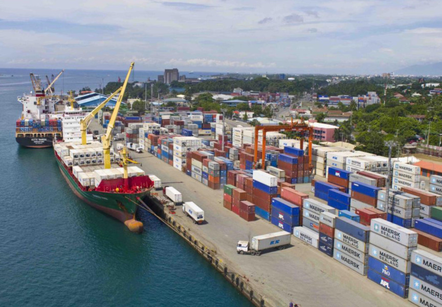 Cargo shipping by water