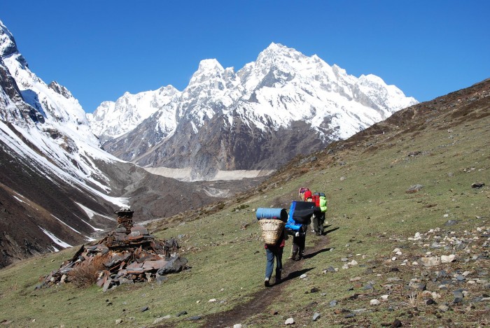 Manaslu circuit trek