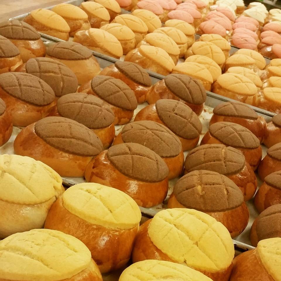 Breads, rolls and buns