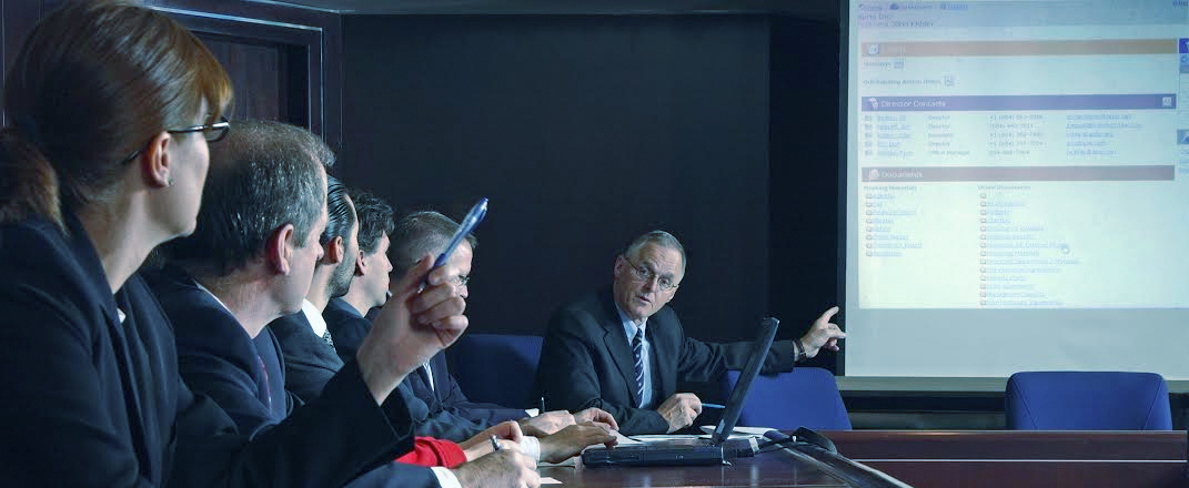 Servizzi teknoloġiċi ta' l-informatika