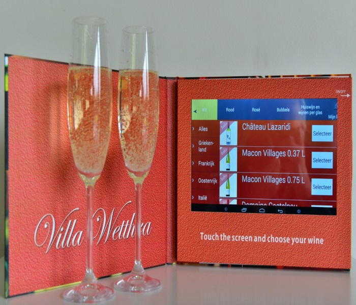 Digital photo frame