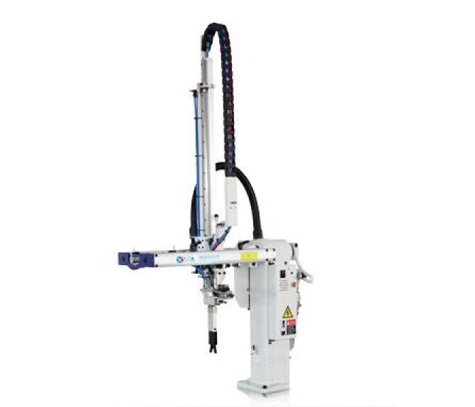 swing arm robot arm for injection molding machine