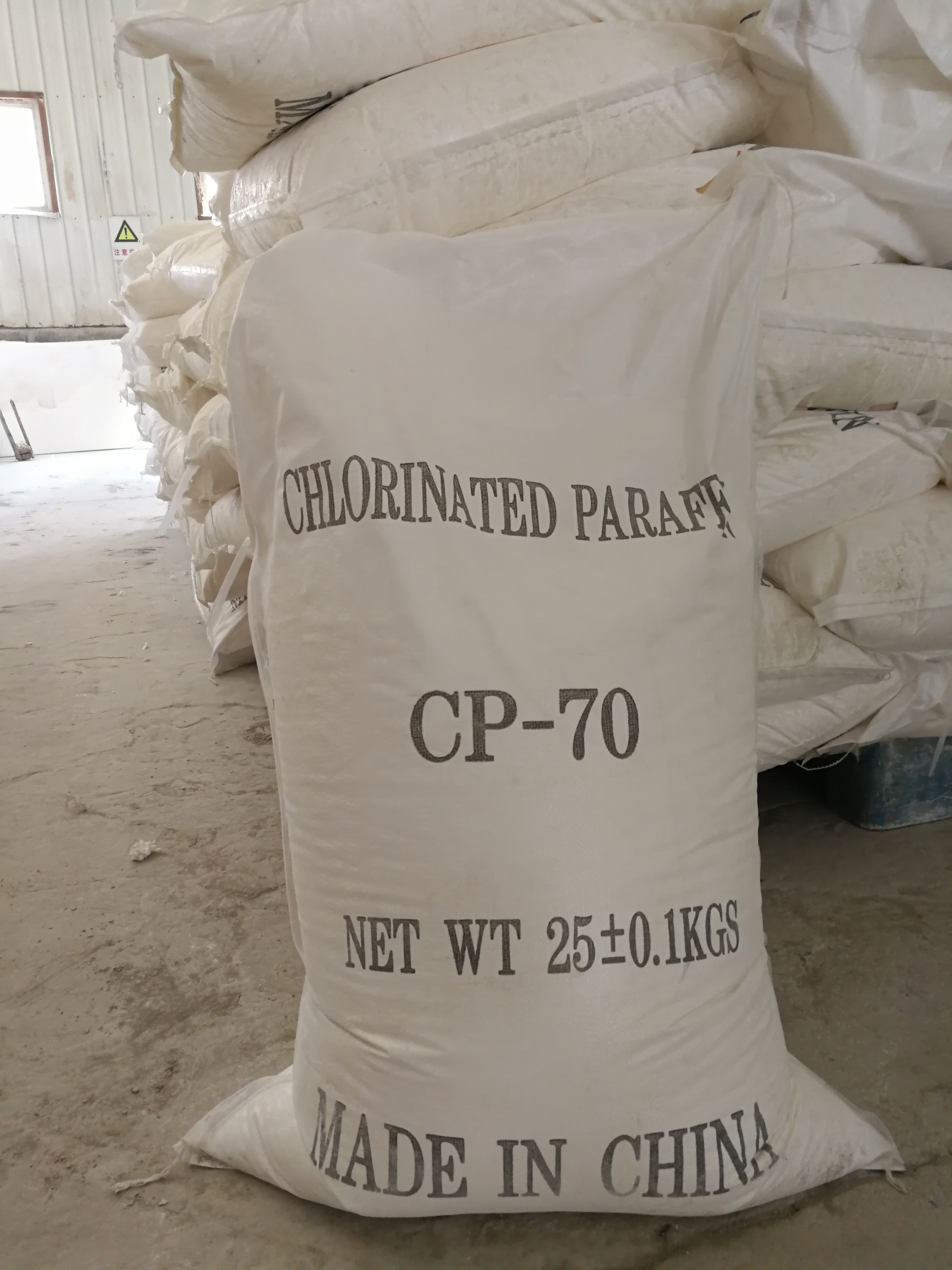 chlorinated paraffin 70%
