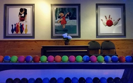 Welcome to Danforth Bowl! Your Fun Party Centre!