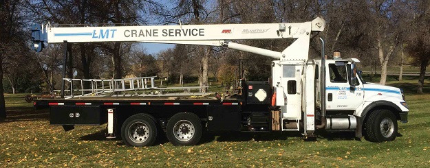 Crane Rentals and Heavy Machinery Services in the Medicine Hat Area