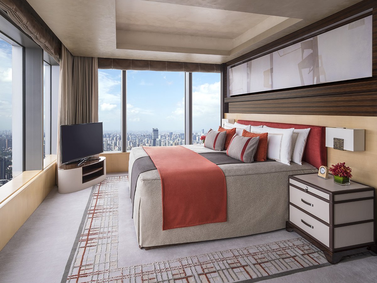 Guest Rooms with Balcony