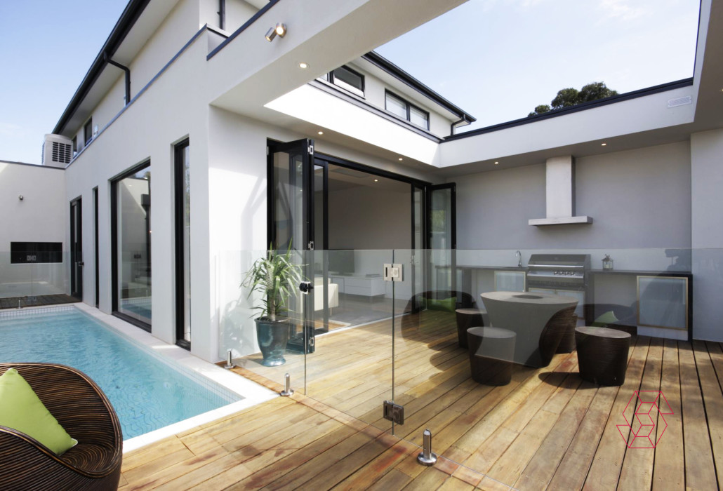 CUSTOM GLASS SOLUTIONS FOR MELBOURNE