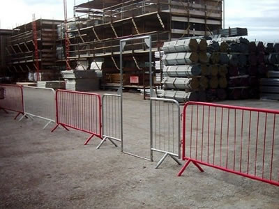 crowd control barricade
