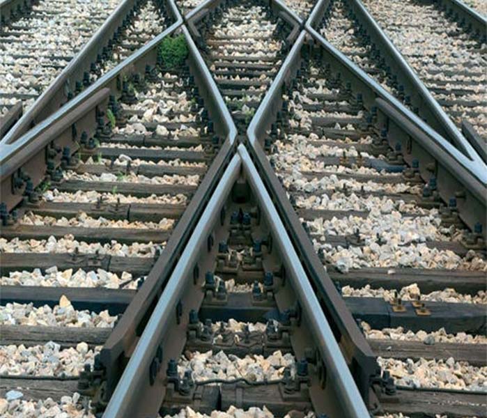 Railway rail turnout