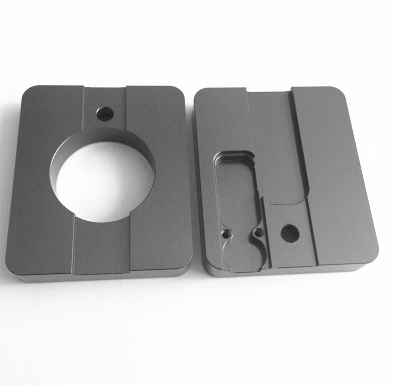 Mechaninio apdirbimo centrai, kompiuteris skaitmeninio programinio valdymo (CNC) metalo apdirbimo