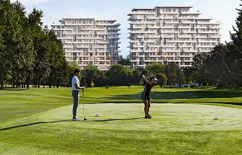 THE ROYAL BAYVIEW
