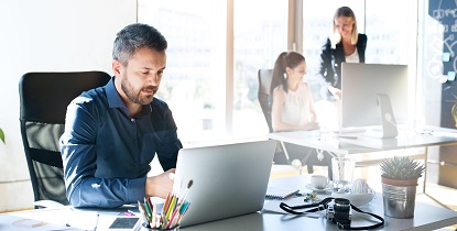 WEB DESIGNER LOCAL