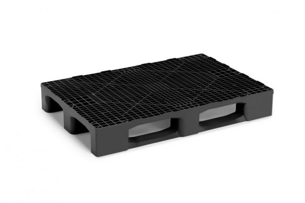 Pallets at crates