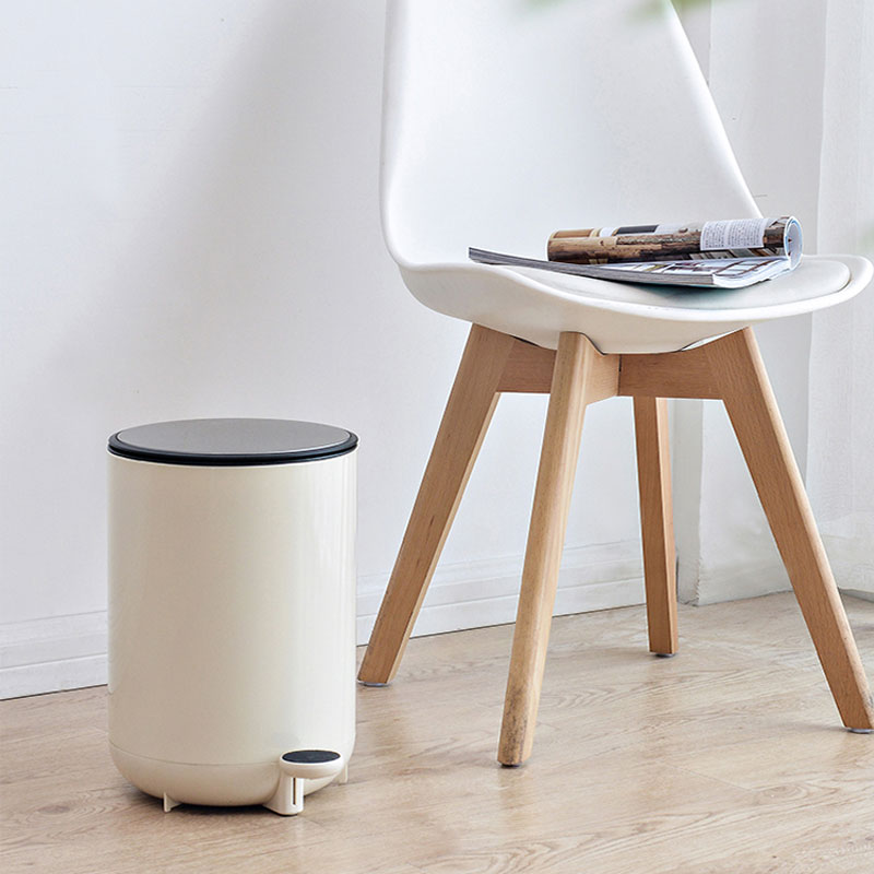 Pedal Garbage Bin