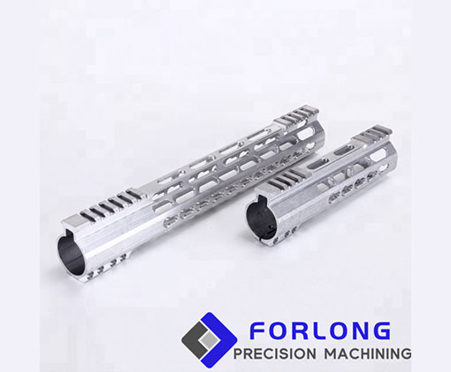 துளையிடும் இயந்திரங்கள், கணினி எண்ணியல் கட்டுப்பாட்டில் (CNC), உலோக வேலைகளை